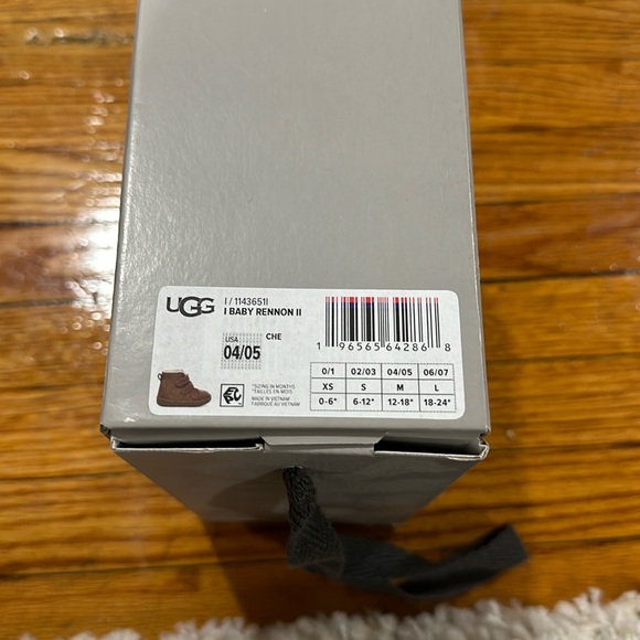 Baby UGG Rennon booties - Picture 7 of 7